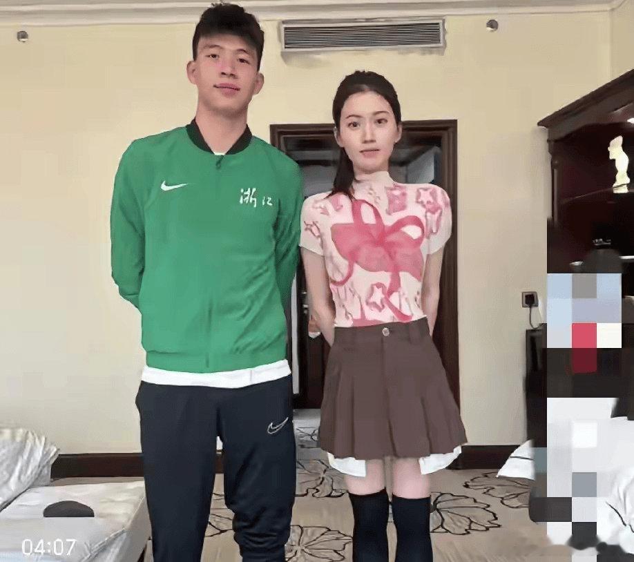 留洋在即！王钰栋已在学德语，亲姐会在欧洲照顾他------2025年11月22日