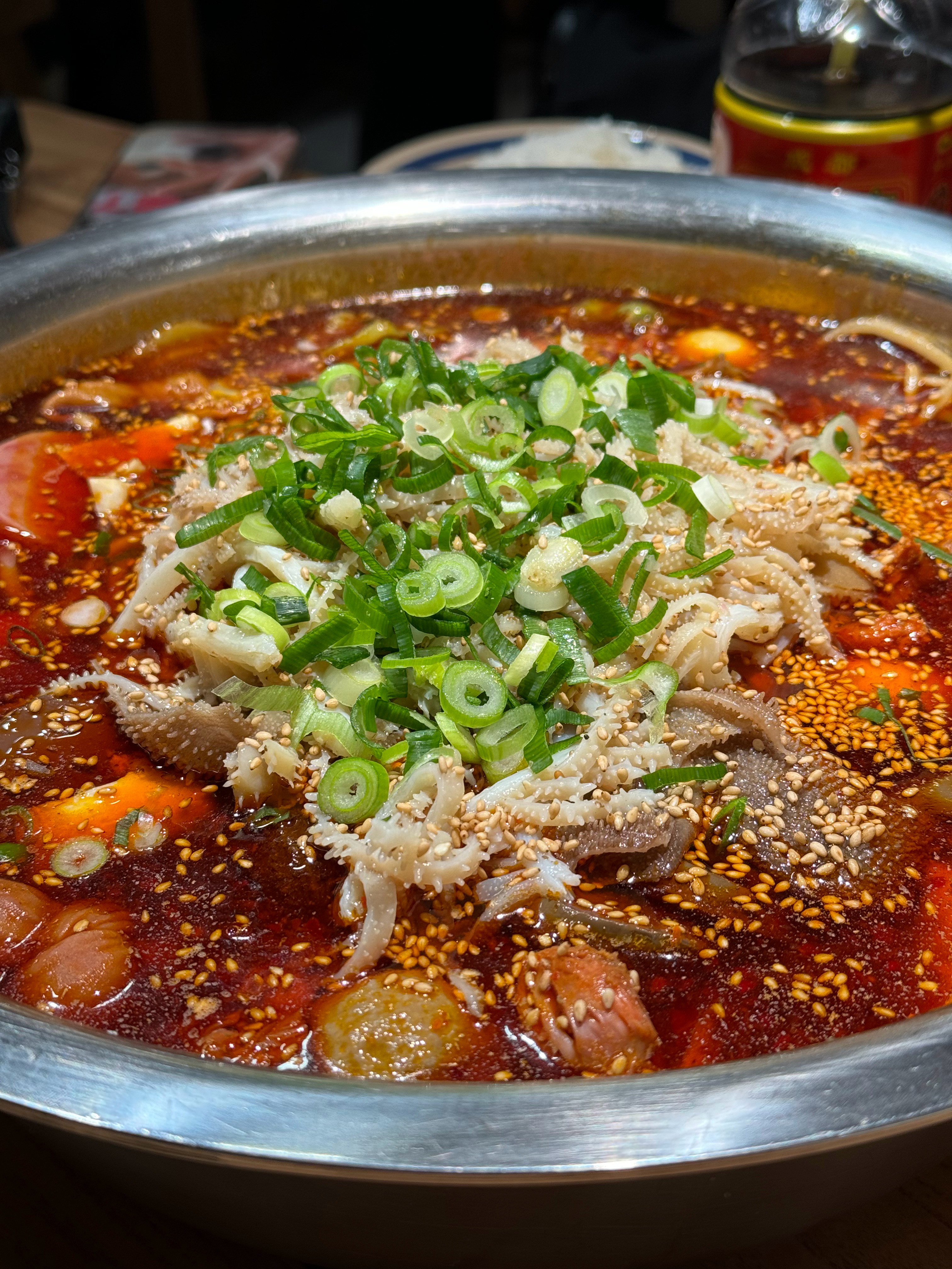 冒菜品鉴中…唯怡端上来就回了成都..