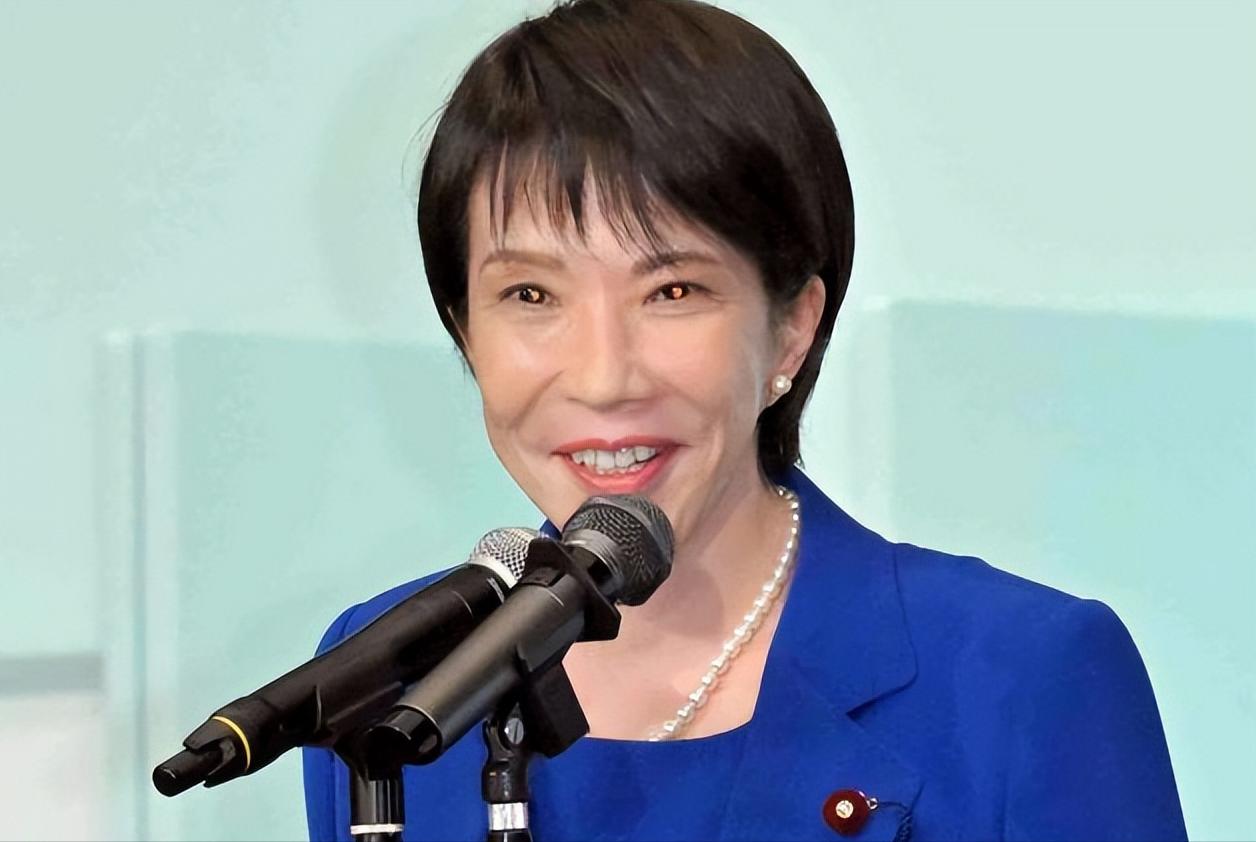 8月24日上午，东京羽田机场。伊佐进一临上飞机前，对记者说了一句很硬的话：这次去