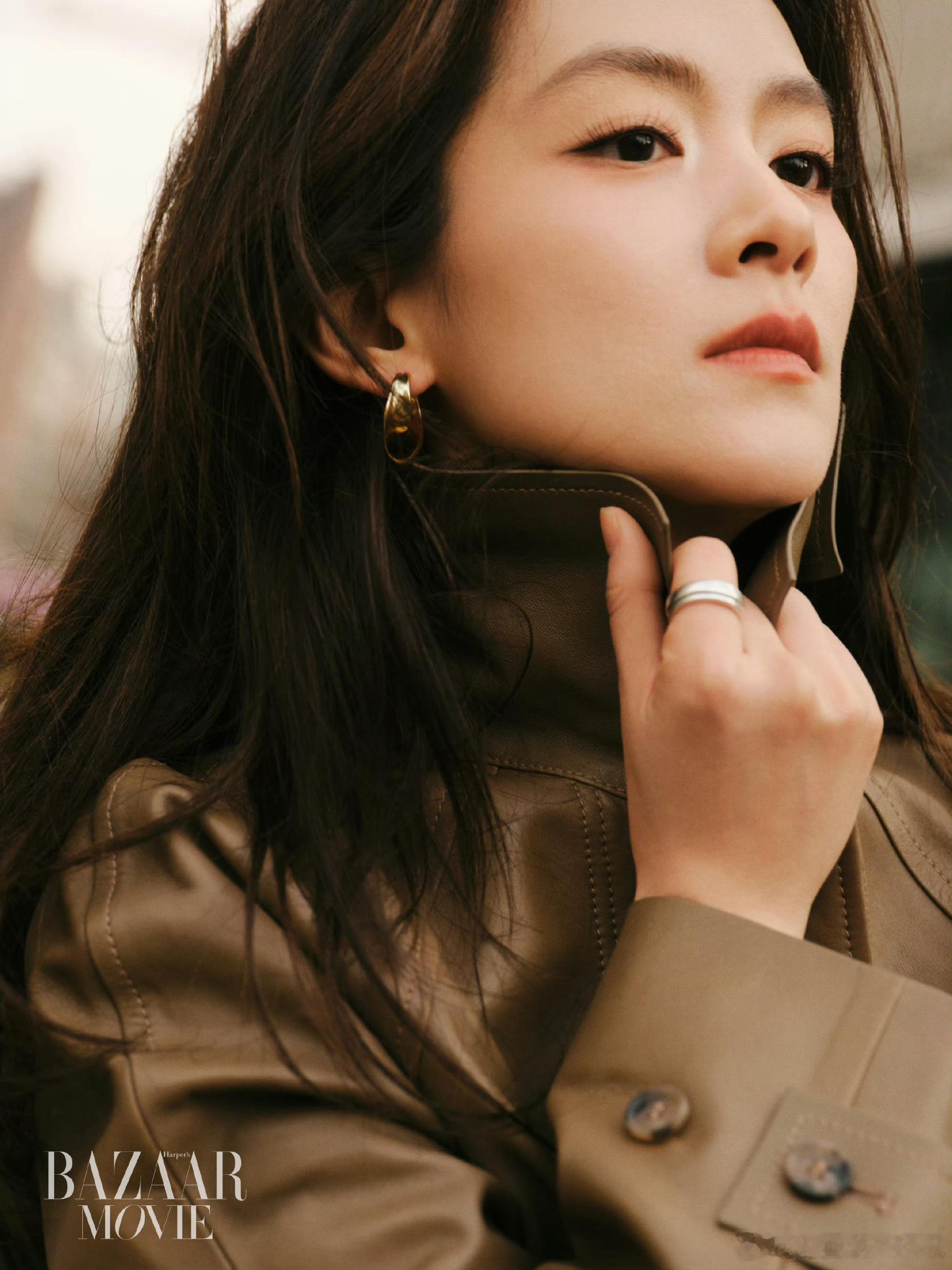 陈昊宇陈昊宇亮相《芭莎电影》一念一城大片，美丽有质感的一组，很会拍喔，在新作