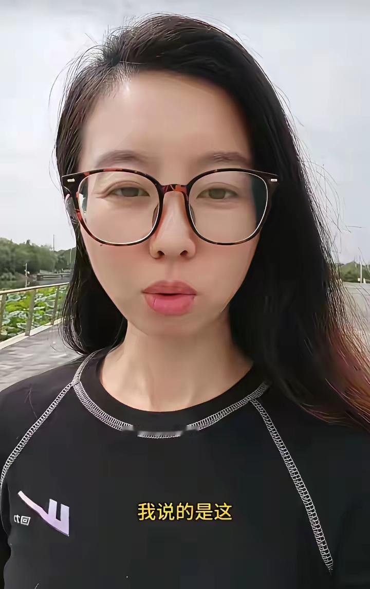 田曲曲绕绕这么多天，终于承认还是去了，一家人都去了，其实，大家早就知道了，从老杜