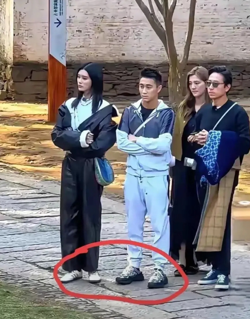 不得不说，娶到一个比自己高的老婆，也是一种烦恼啊。