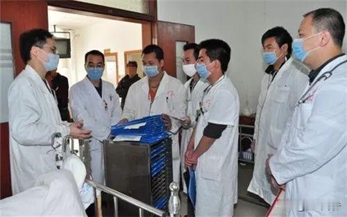 解读：行医资格与民间医学的智慧在医疗领域，行医资格证代表的是系统化医学教育、