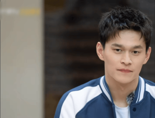 伊能静张豆豆发生争执被孙杨识破节目组高能整活！伊能静和张豆豆默契演戏假装争论，