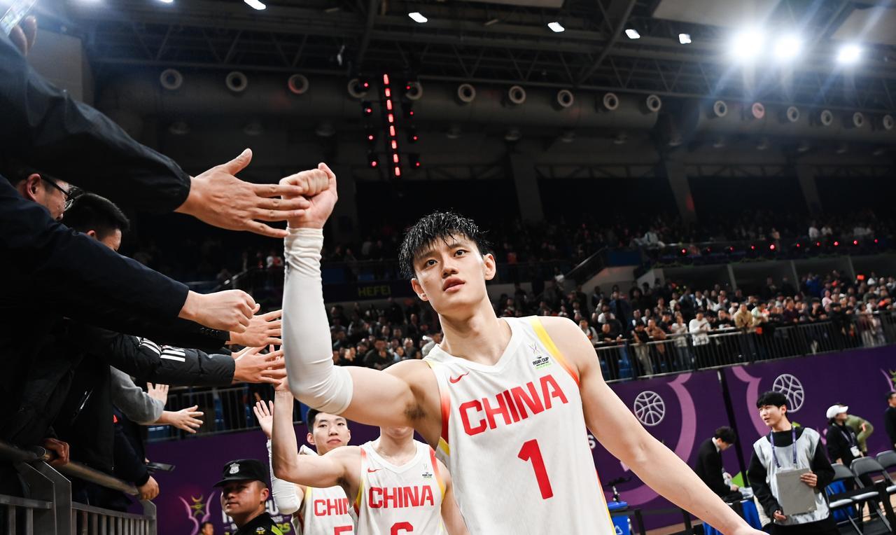曾凡博年薪大涨！随着曾凡博将要加入NBA篮网队，其年薪将迎来大涨，整体收入达到
