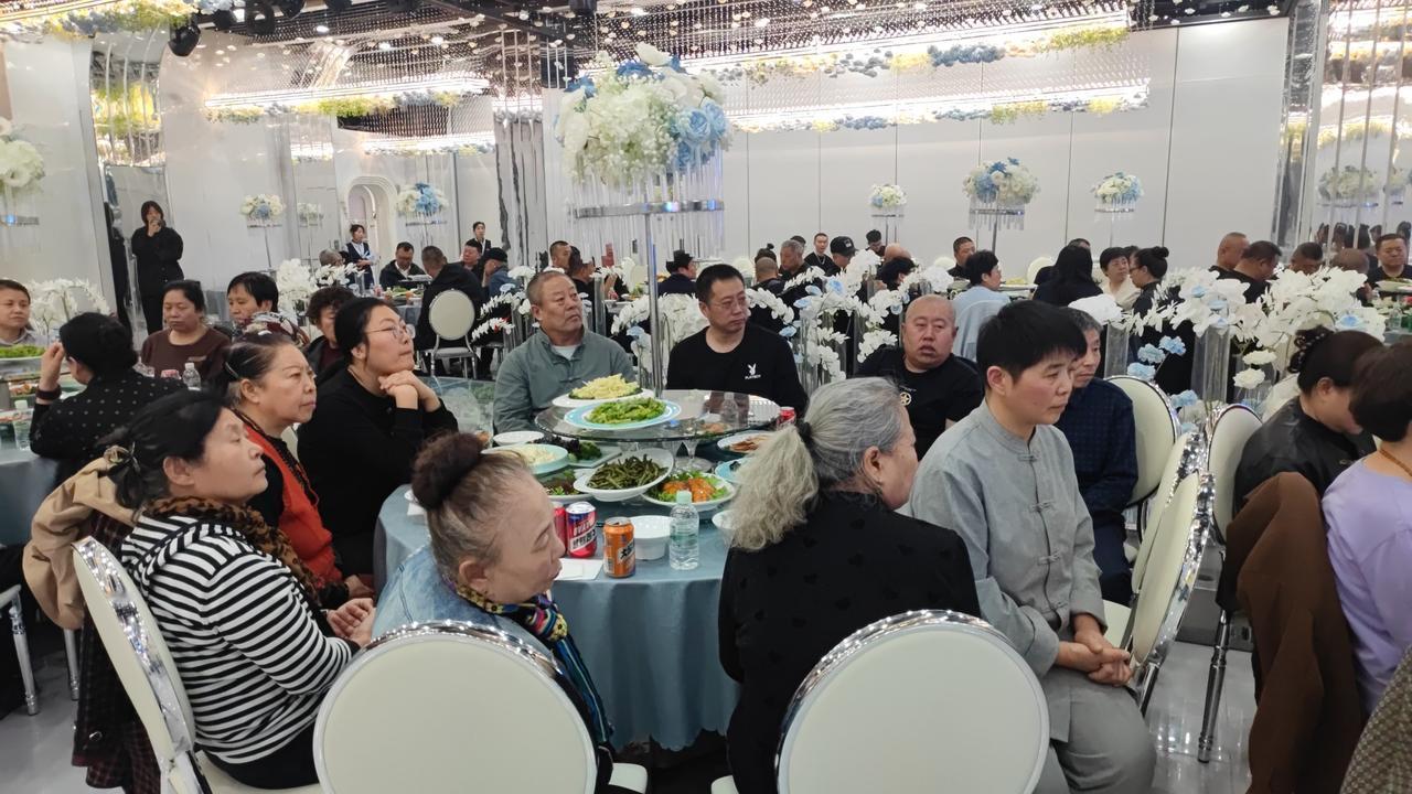 感恩這一天所有到來的人。