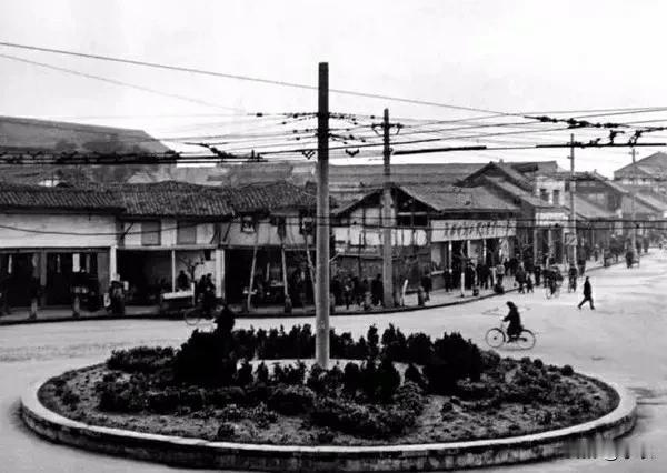 1960年代的成都，有人说是盐市口转盘