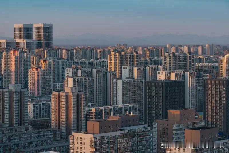 楼市大放水没有出现，只看到了楼市还在控制水。本来就已经比较难了，水又少了，就更