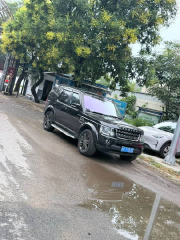 朋友17万买个发现4   跟揽胜一比气势也不输