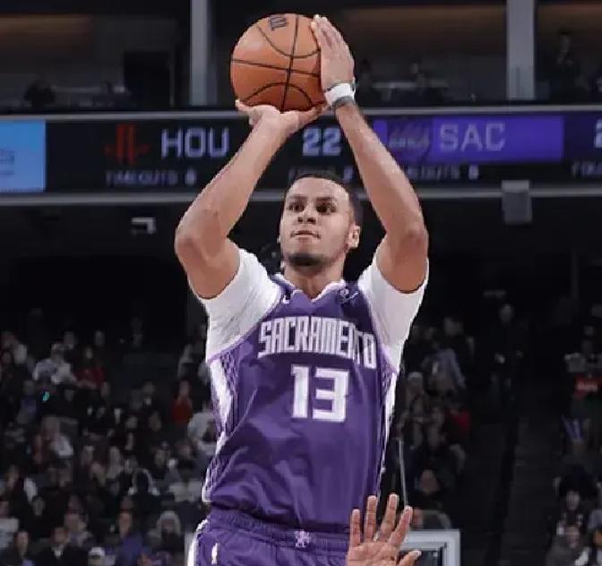 NBA正在批量淘汰历史级三分纪录，不是因为它太难，而是因为它太简单了。步行者新