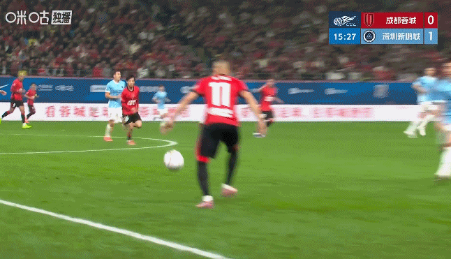 成都蓉城vs深圳新鹏城中超联赛姜至鹏直红姜至鹏这个红牌改变了比赛的走势，深圳好