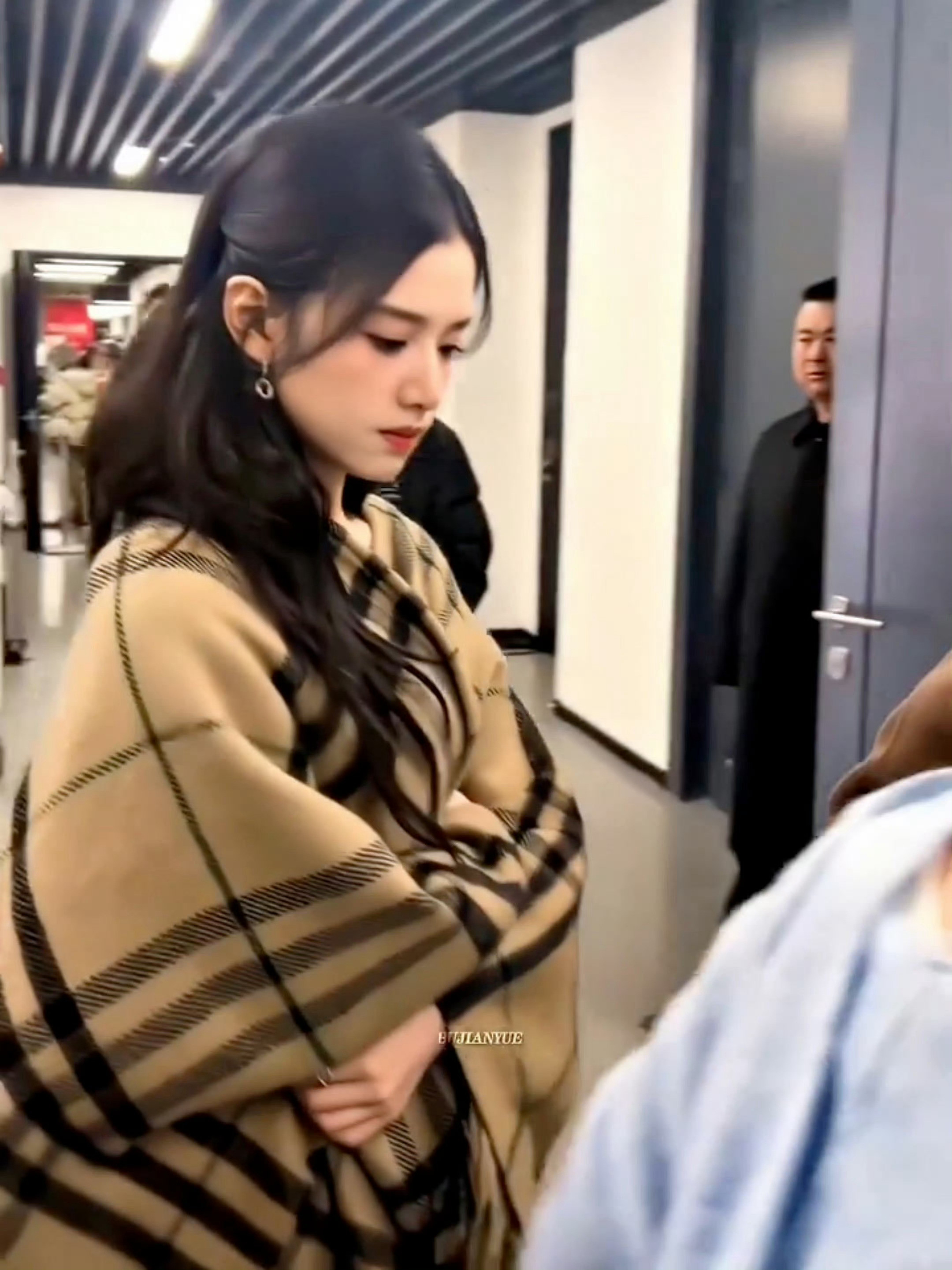 披肩界的战神💥