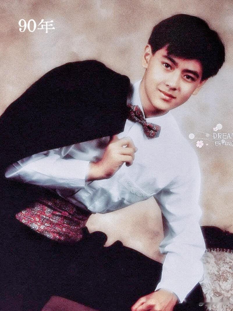 林志颖的颜值才叫“全程无bug”吧看到他12到30岁的颜值轨迹，直接看呆了