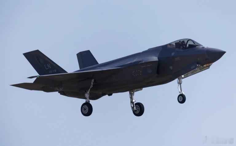 ‼️彭博社报道，印度拒绝购买美国F-35隐形战斗机据彭博社援引消息