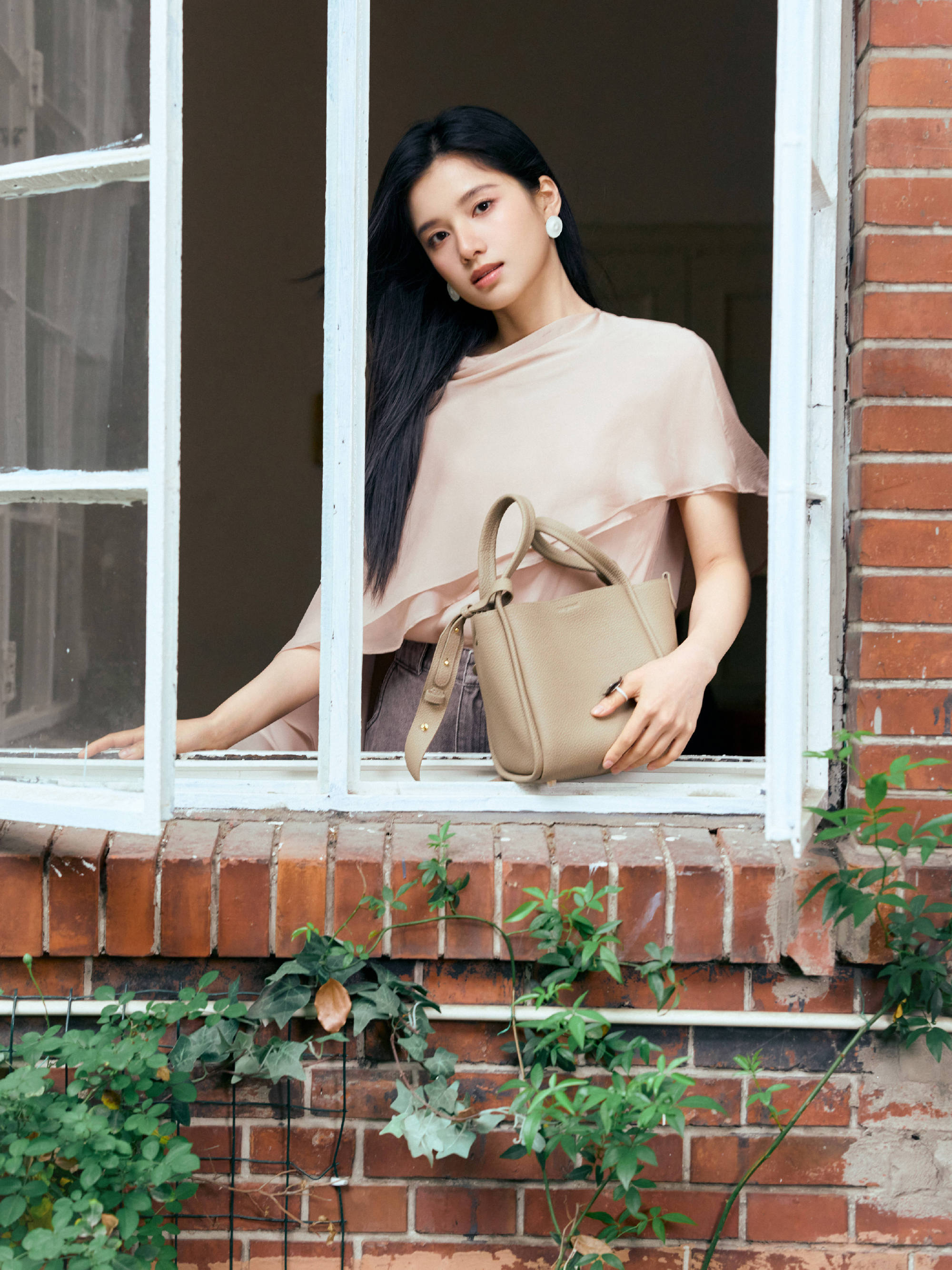 张婧仪张婧仪香暗荼你可以教我煮汤圆吗 我很笨 怎么煮都会露馅 喜欢你也是❤