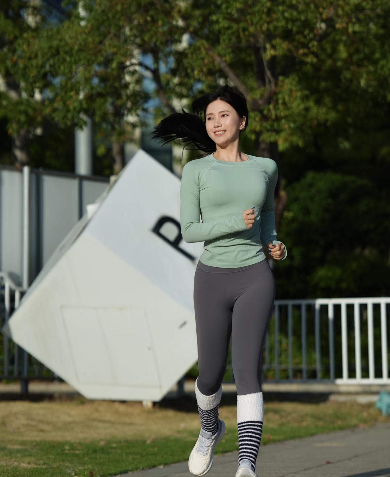 当您不再劝人跑步时，说明跑步才真正的和您融为一体。跑步有十几年了