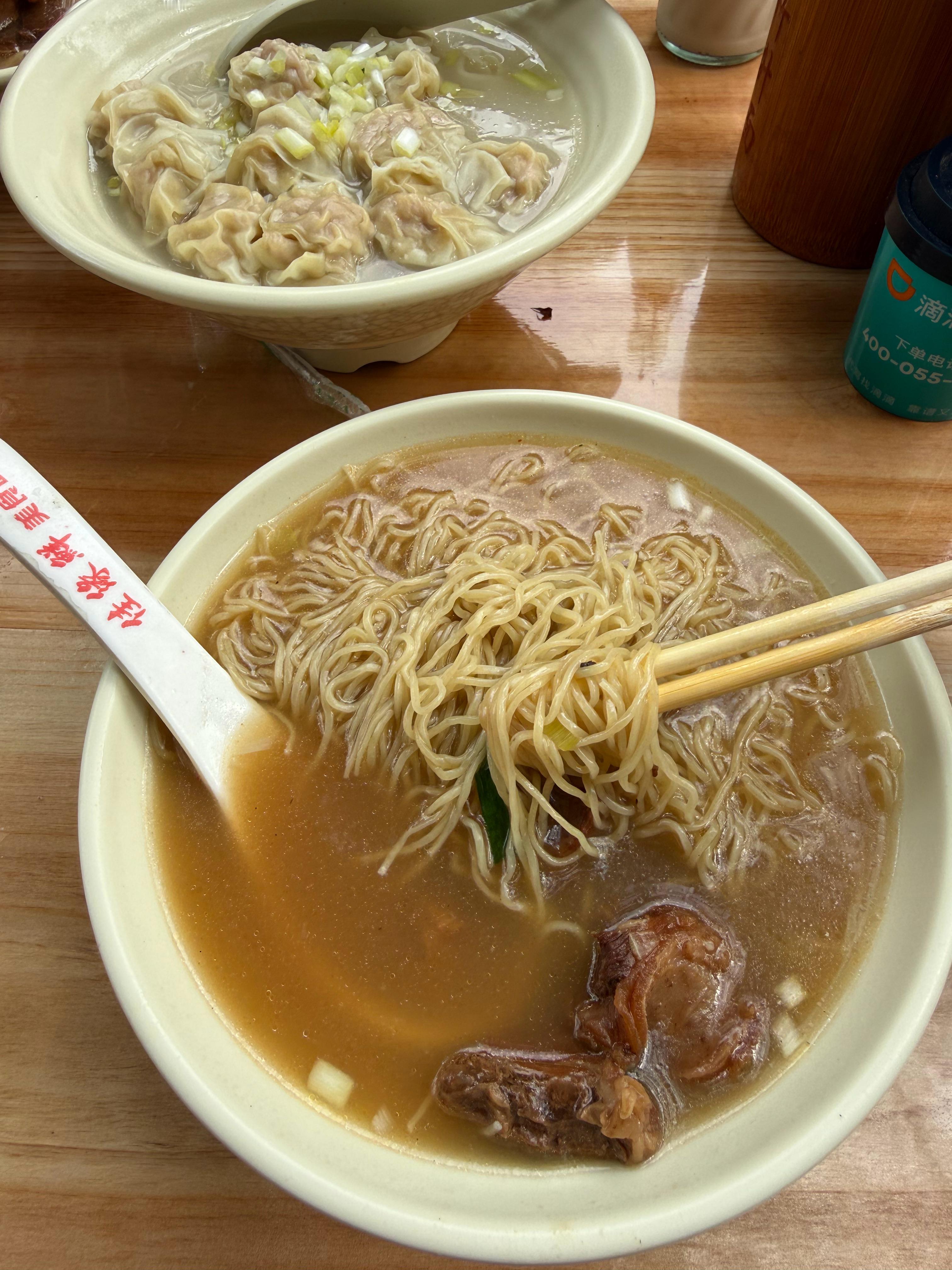 健身完成，中午全叹水。