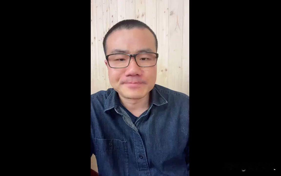 徐静雨谈詹姆斯、库里杜兰特历史地位表示：我的历史地位排序不变：詹姆斯第一，库里第二，杜兰特第三！很多