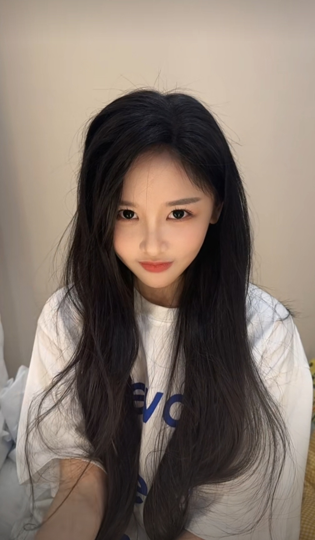 曾艳芬又跟老东家丝芭传媒杠上了！本来是鞠婧祎和公司的合同纠纷，结果她半路杀出，接