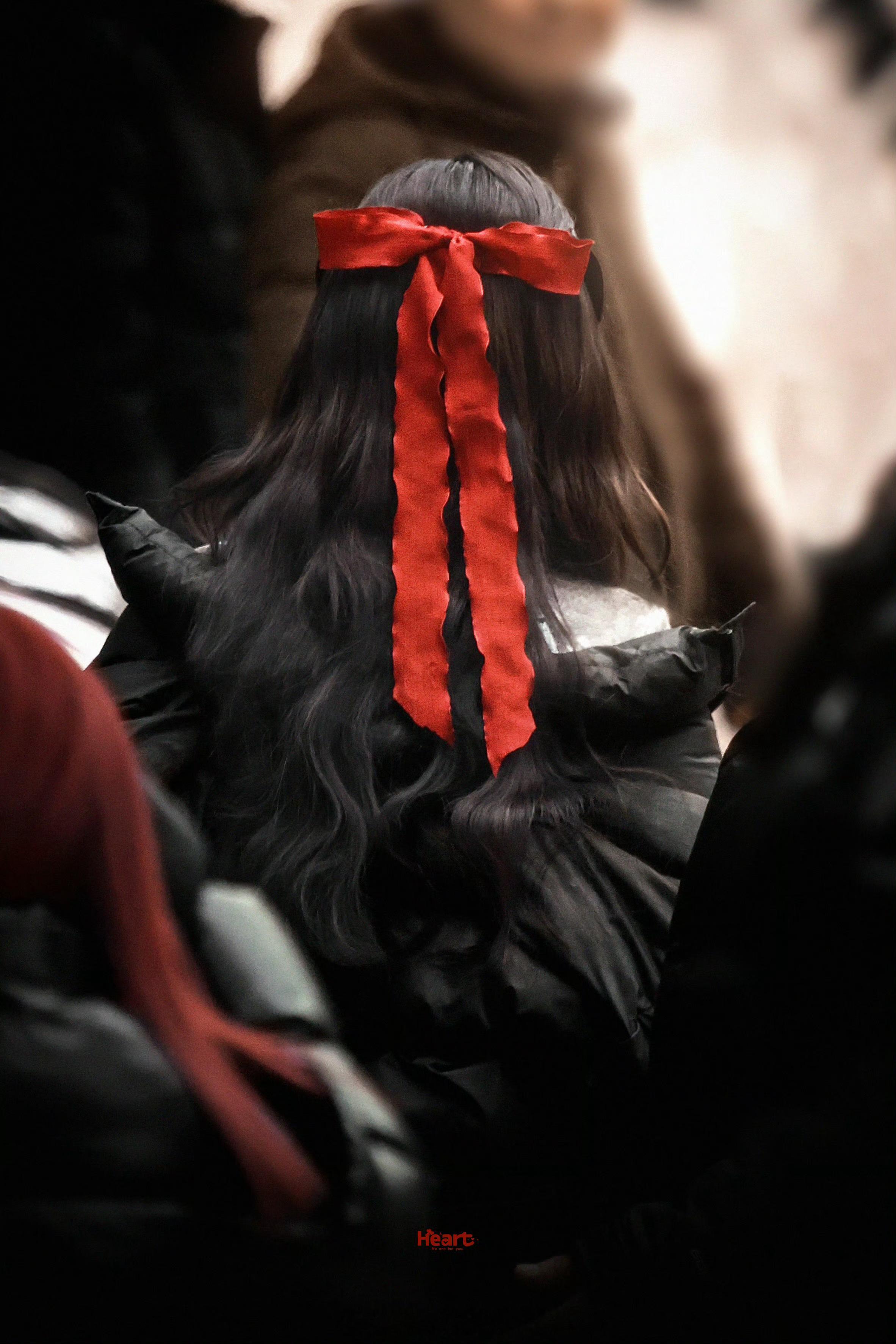 白鹿春晚第二次联排带妆上班，公主好美白鹿说论身体好比不过李佩仪白鹿说已无法负荷