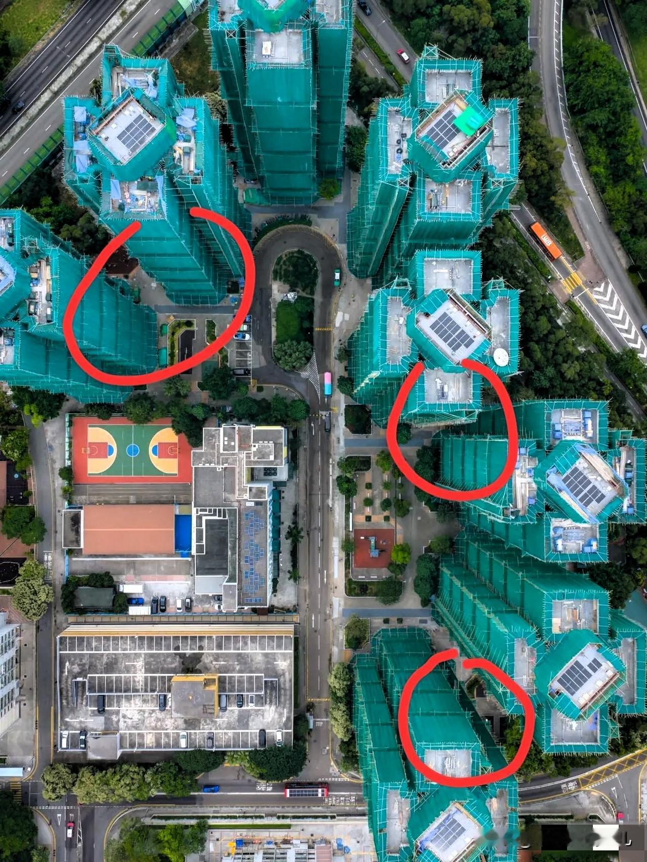 你们不觉得很奇怪吗？在宏福苑小区，8栋楼之间的间距是非常小的，这8栋楼不是一