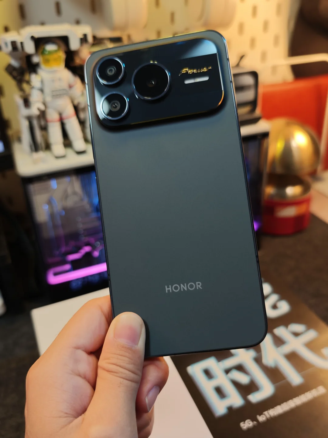 荣耀Power2开箱，幻夜黑配色太质感了