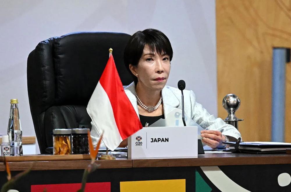 高市早苗插手干涉，日本天皇未来可能是侵华战犯后代据凤凰卫视消息，7月10日日