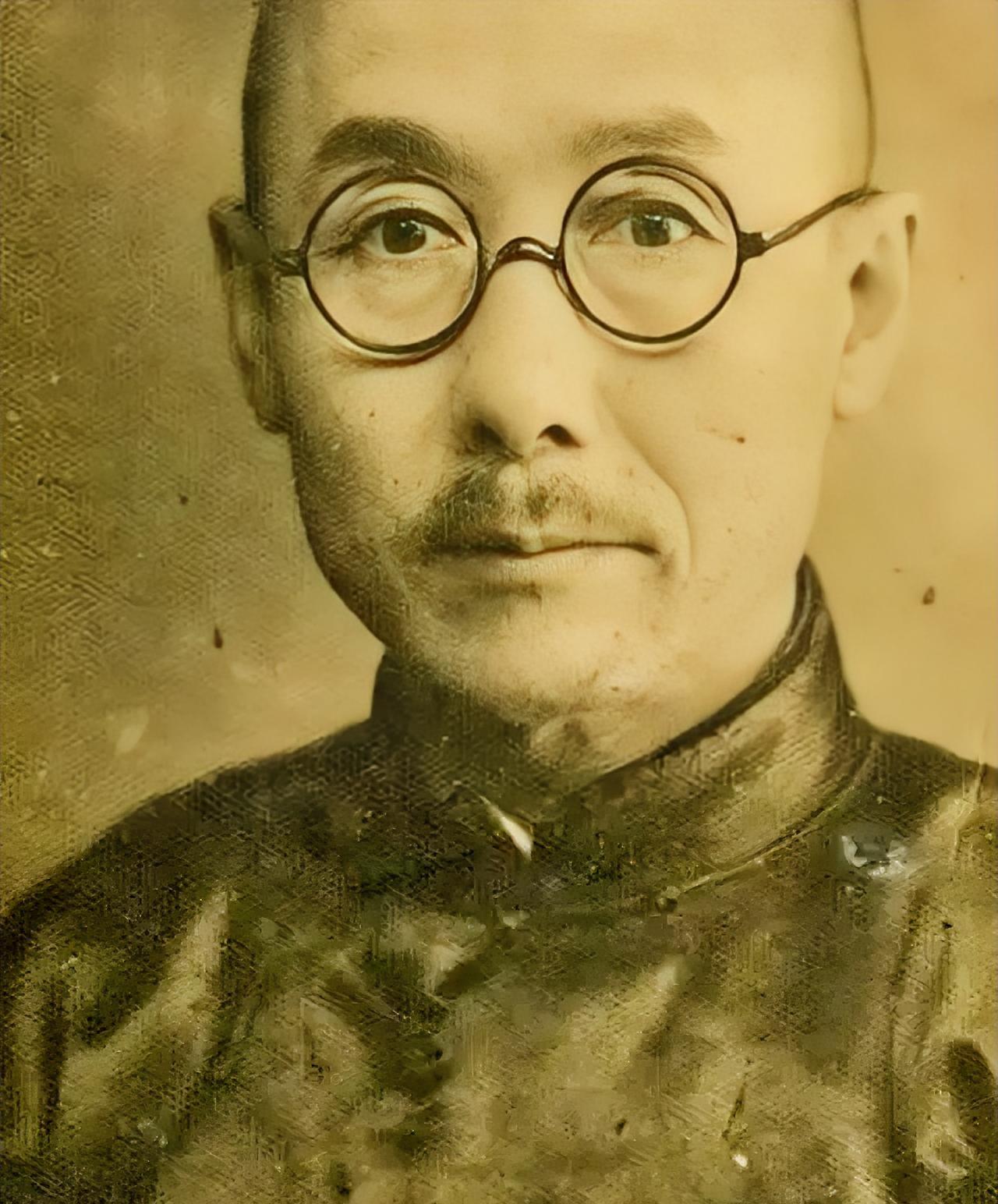 1938年刘湘病逝，王缵绪接任四川省主席，他整顿财税、裁撤空饷，触动川军旧部利益