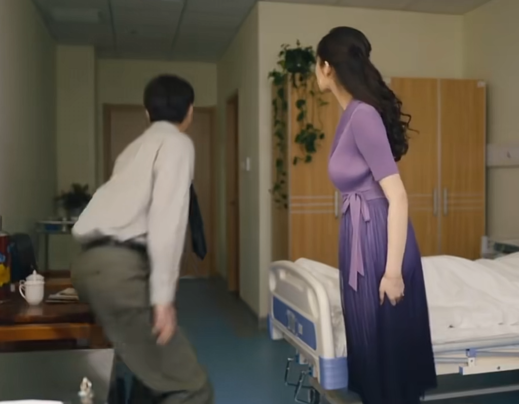许嵩真的没骗我，这裙子太有韵味了