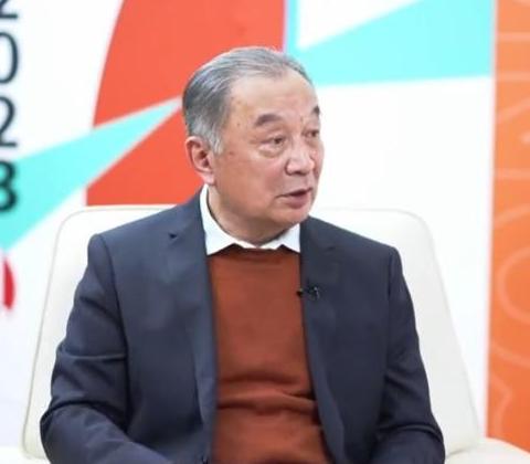 著名教授温铁军大胆发言：乡村小学，几乎都倒闭完了，名义上是县城教育质量好，实际上