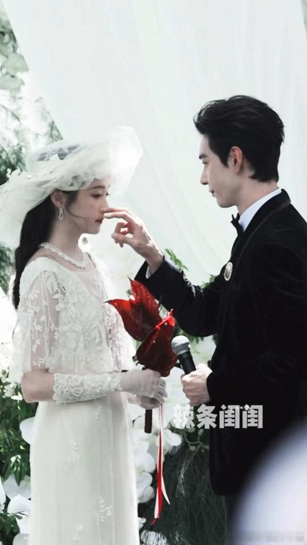 关晓彤、陈星旭《红掌》婚礼路透怎么样？感觉这部剧目前放出来的路透都没有拉胯，现偶