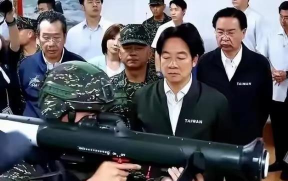 台湾尚未回归唯一原因浮出水面！美国首富马斯克表示中国聪明人比美国多，大陆100%