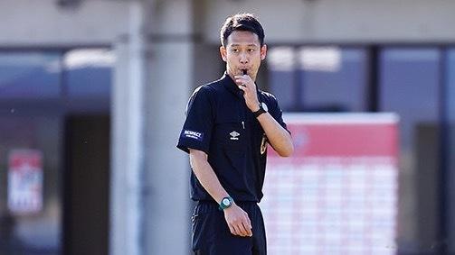 日本裁判全民聊冬奥米兰冬奥单板滑雪赛场，日本裁判的打分操作彻底撕下“公平”假面