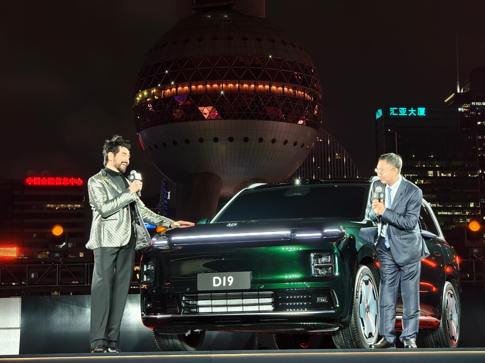 看完零跑汽车十周年内部信，我的第一反应不是销量多高和盈利多少，而是克制。朱江明反