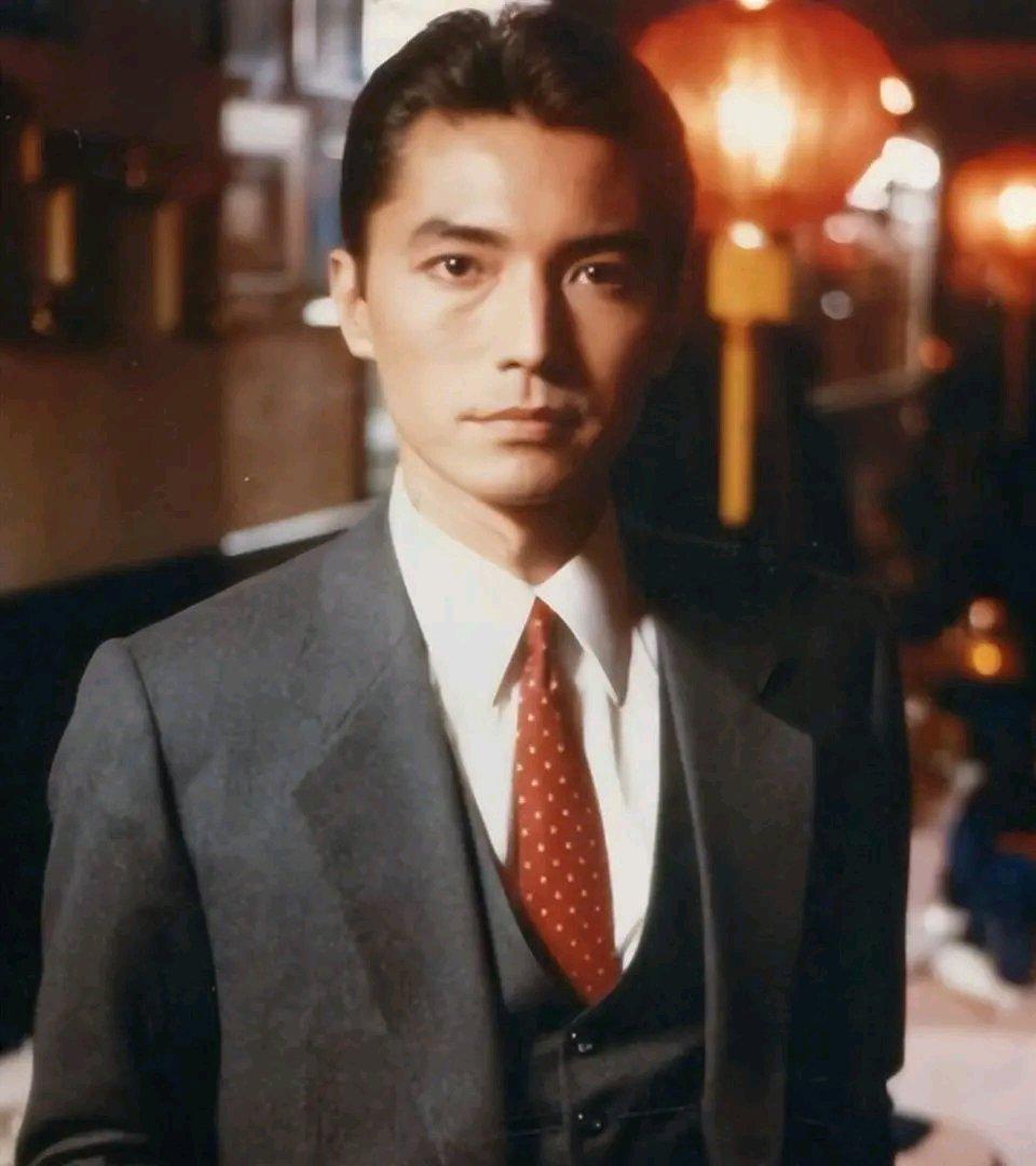 曾经红遍中国的“亚洲第一美男”，如今的境遇令人唏嘘。他无父无母无儿无女，还惨遭妻