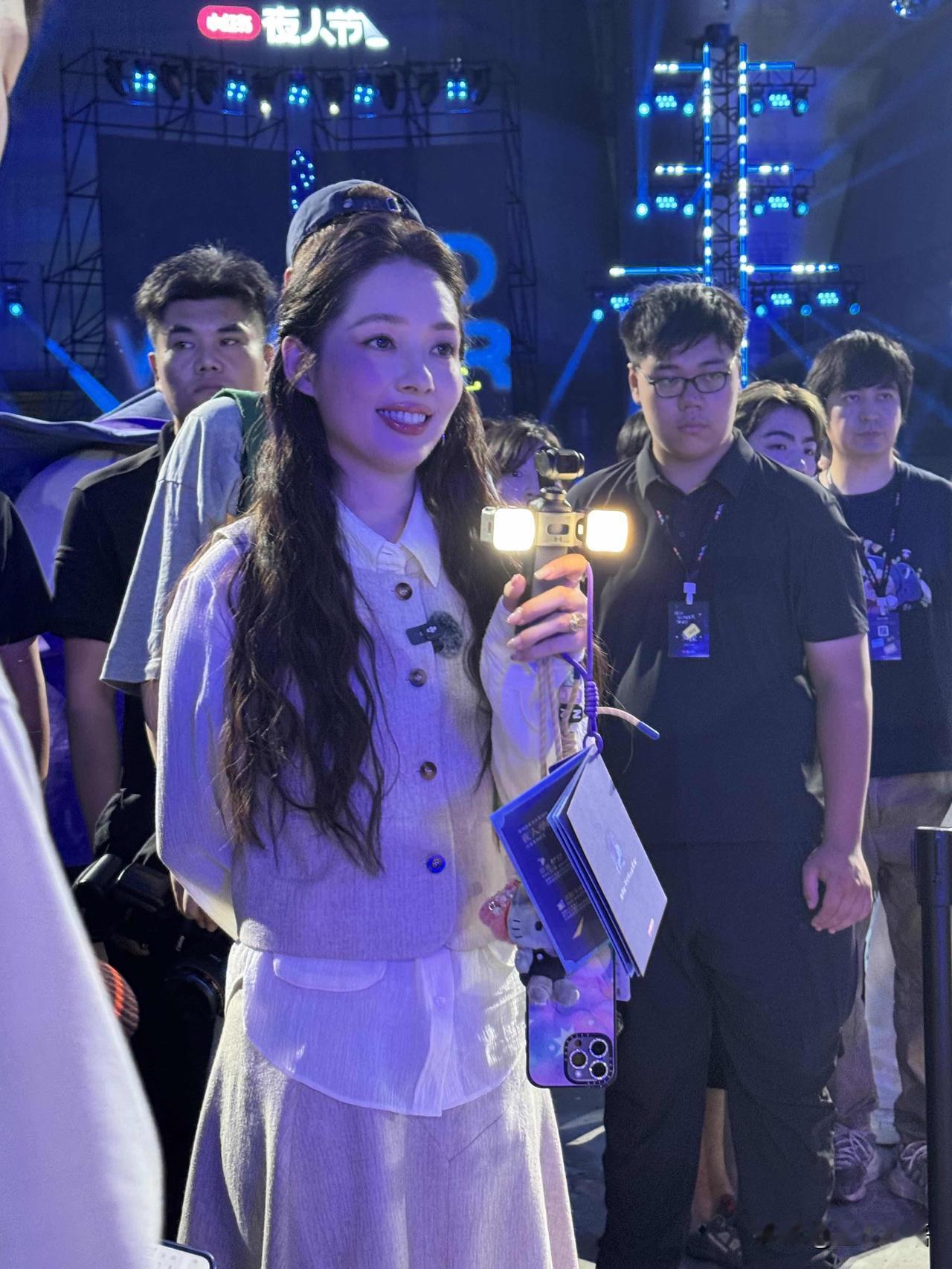 救命！夜人派对偶遇郭碧婷，我眼睛要焊在她脸上了！谁能懂啊！现场看郭碧婷也太绝