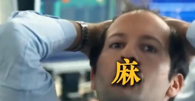 摩根大通的报告里曾有一个耐人寻味的对比：中国一直在囤积粮食、化肥、能源和工业金属