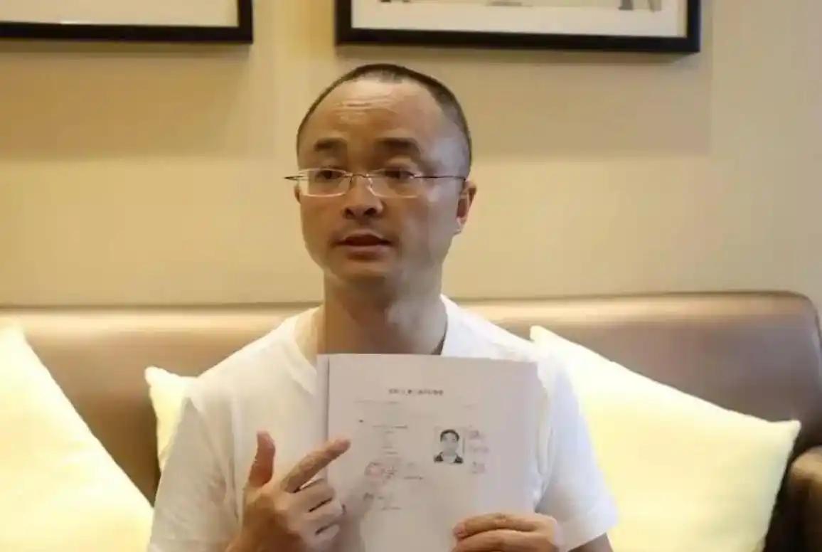 “亲兄弟，怎么闹成这样了！”湖南一对兄弟，一个读到北大博士后，一个考进中国人民大