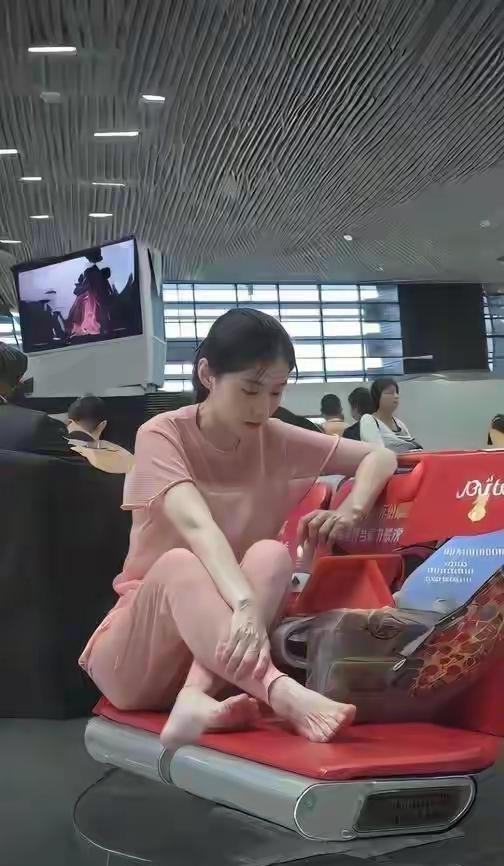 遇到这种没有素质，但很漂亮的女人怎么办？