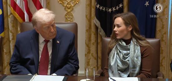 莫迪人都傻了！特朗普居然又盯上印度大米了？当地时间12月8日，特朗普在白宫召