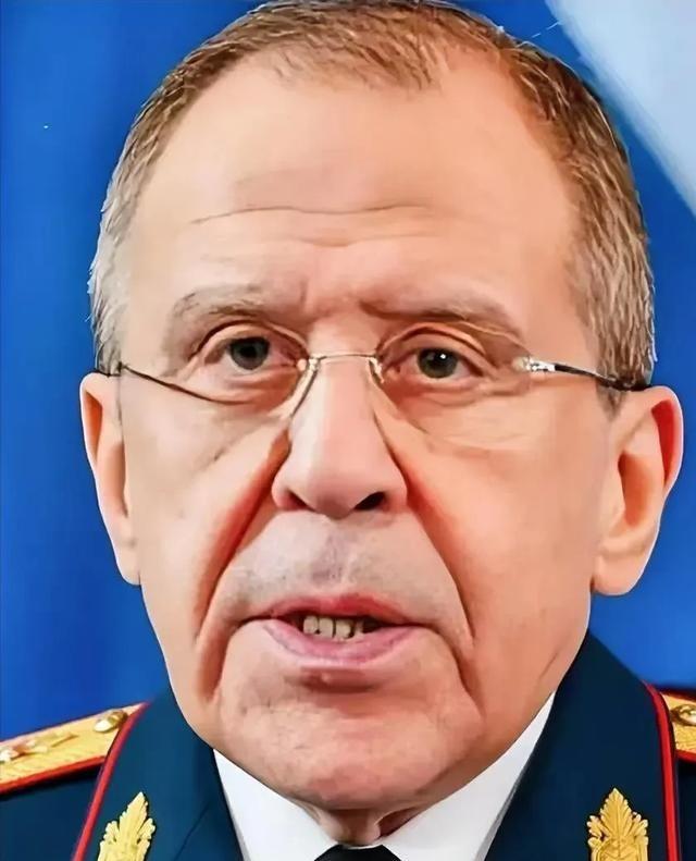 在核大国间剑拔弩张的当下，美国总统特朗普突然在社交平台上抛出一枚重磅炸弹：命令五