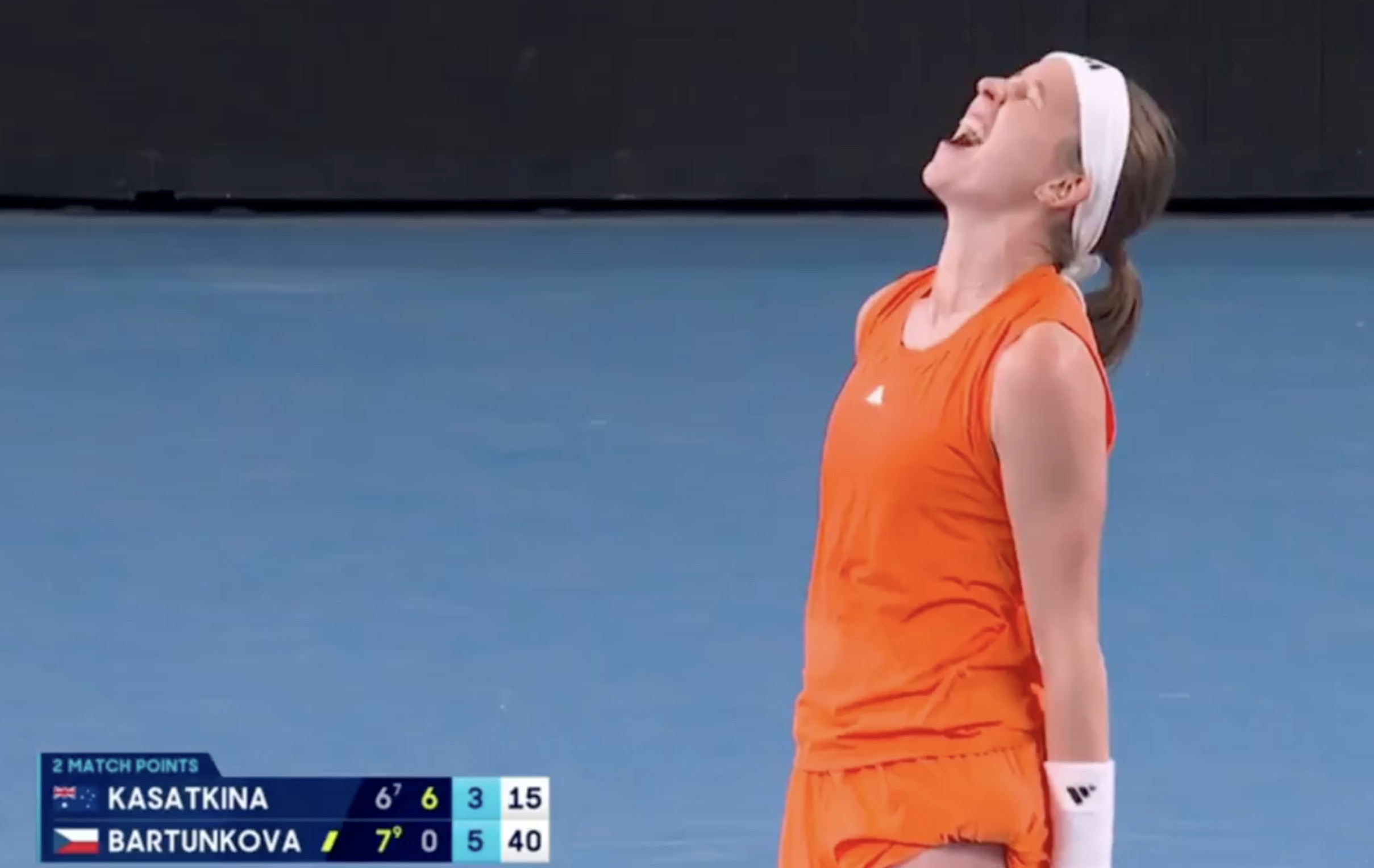 澳网女单第三轮，巴尔通科娃未能编写连续三轮吞蛋赢球的神奇剧本，0-6/4-6被梅