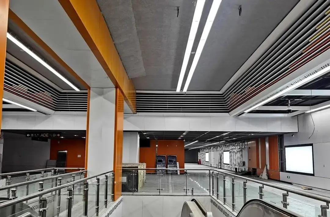 我滴天，谁懂啊。在还没开通的济南地铁4号线里，我居然看出了“黑虎啸月”的感觉