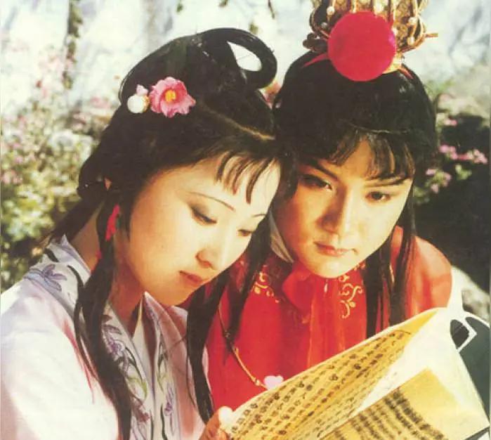 郑晓龙再拍《红楼梦》，他的底气来自哪里？名导演郑晓龙再拍《红楼梦》，引起广泛关注