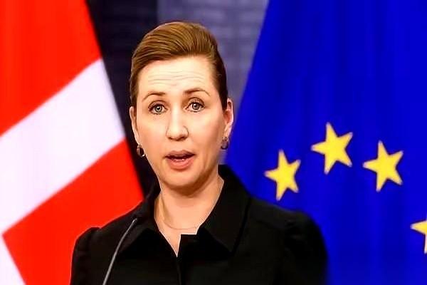 丹麦这回脸面算是彻底没了。就在2026年1月4号，一架巨大的美军C-17运输机，