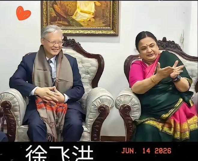 十万印度人拿到中国签证了，有人高兴有人担心。这事挺实在的，不是喊口号，也不是突