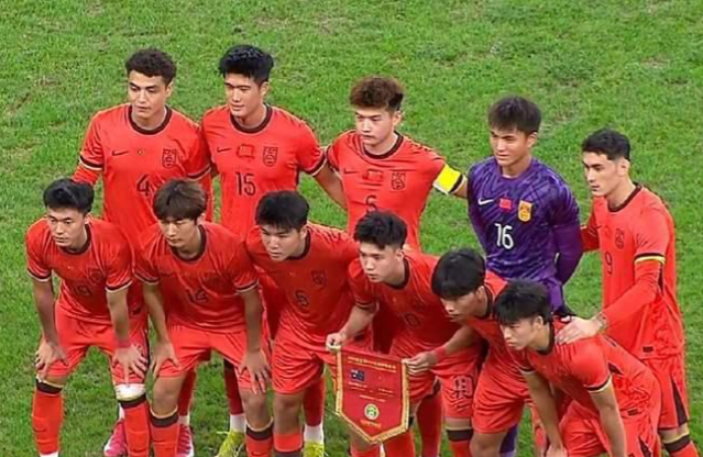 北京时间1月8日，U23亚洲杯小组赛D组第一轮的赛程如下：第一场19：30，澳