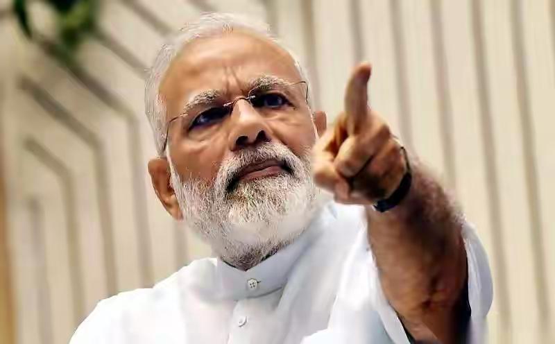 印度政府这回，脸估计有点疼。前脚总理莫迪还在公开喊话，说印度已经是“全球第四大