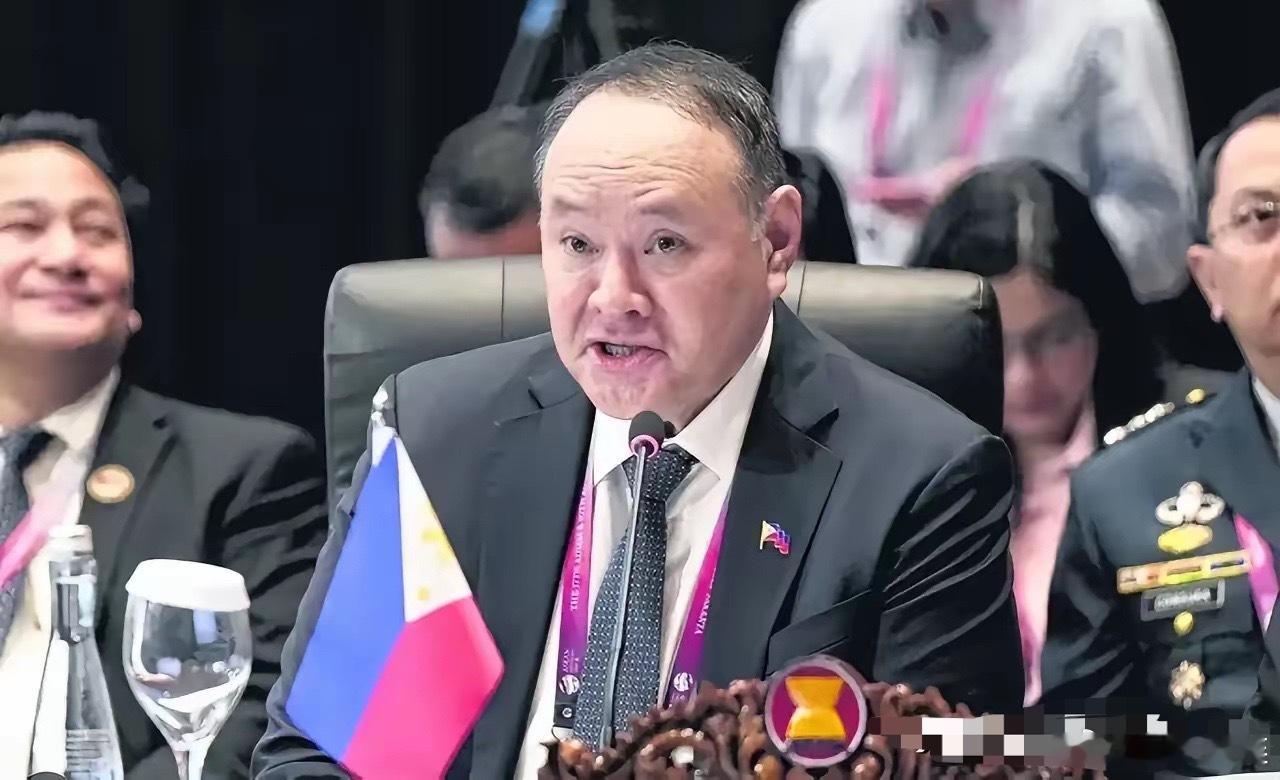 忘恩负义！菲律宾国防部长表态了！来自外媒报道，菲律宾防长特奥多罗公开说道，中国援