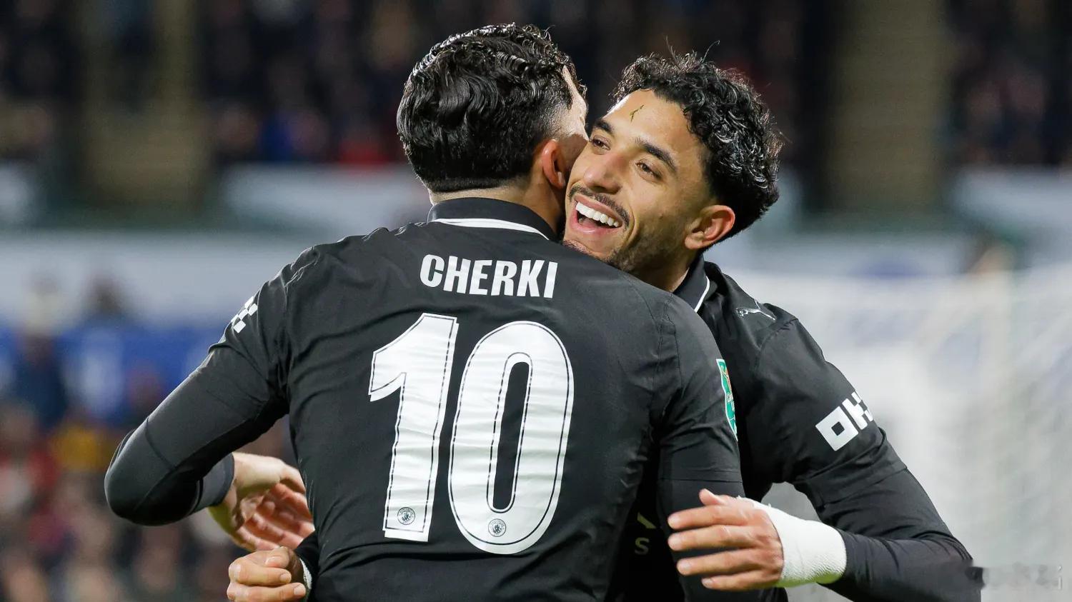 斯旺西1比3曼城赛前人们讨论的是,曼城这个队,如果哈兰德不进球,还有谁能进球?